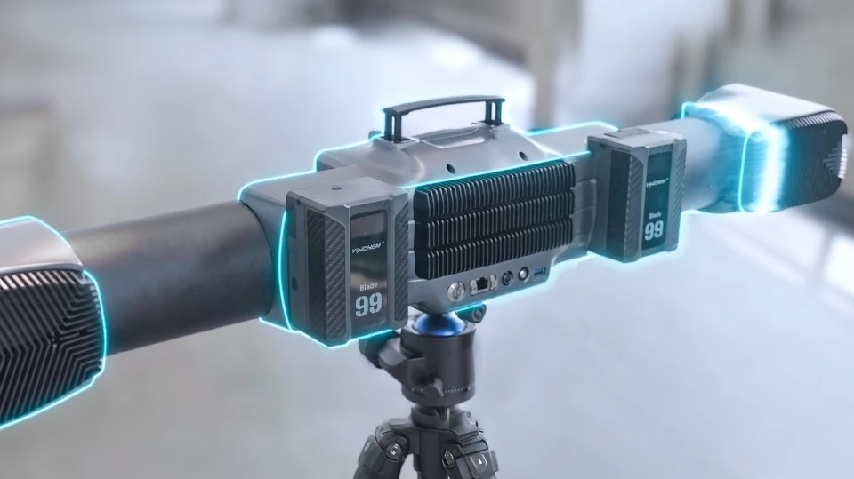 Bateriji na optičnem sledilniku TrackScan Sharp-Z