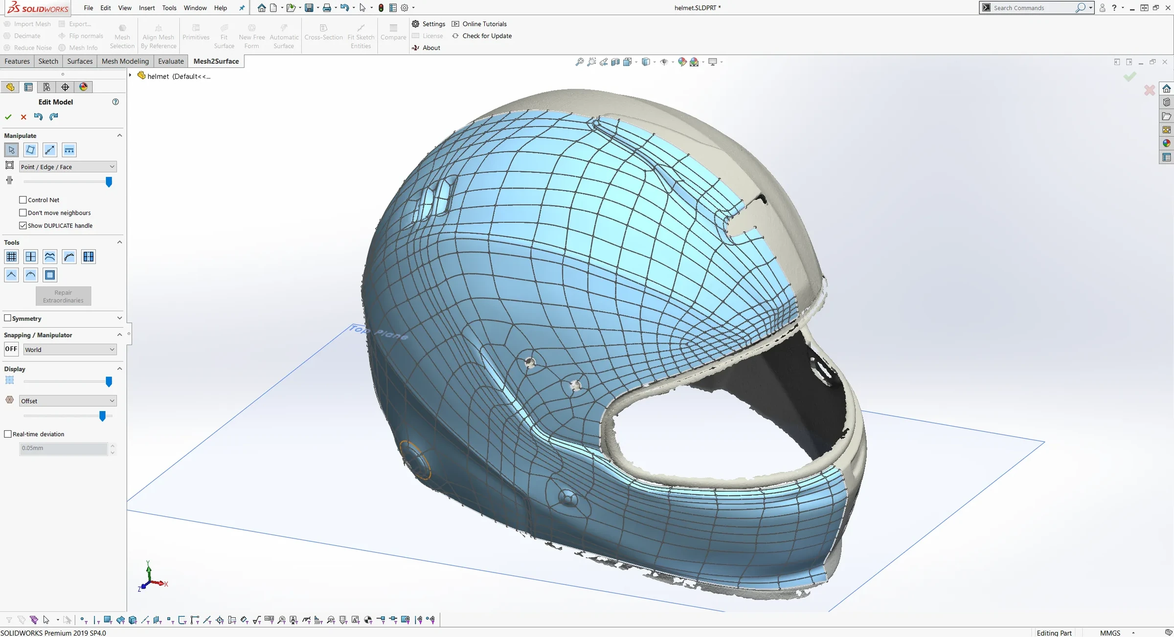 Površinska rekonstrukcija čelade z mrežo krivulj v SOLIDWORKS