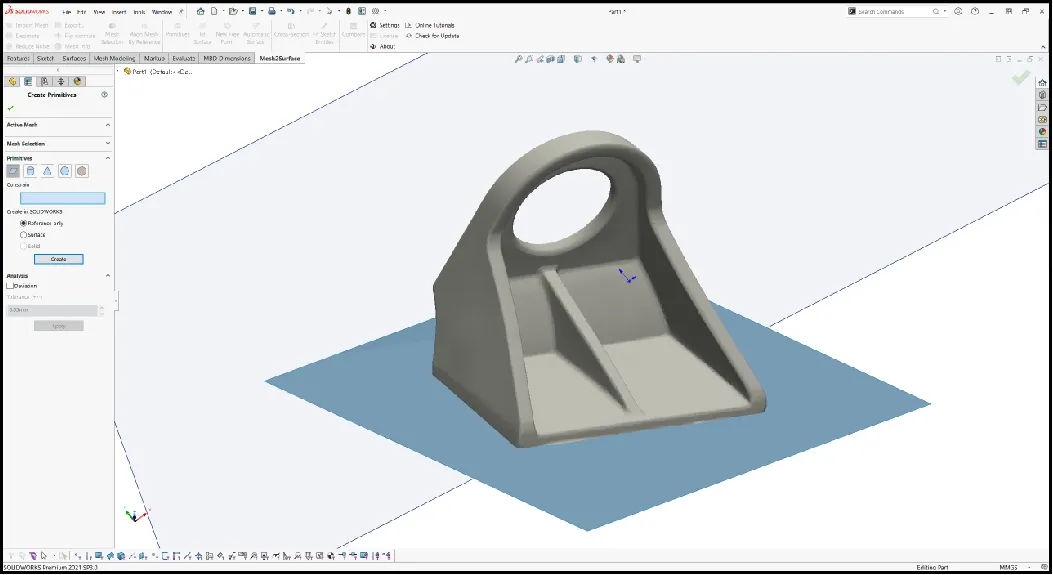 Referenčna ravnina na skeniranem nosilcu v SOLIDWORKS