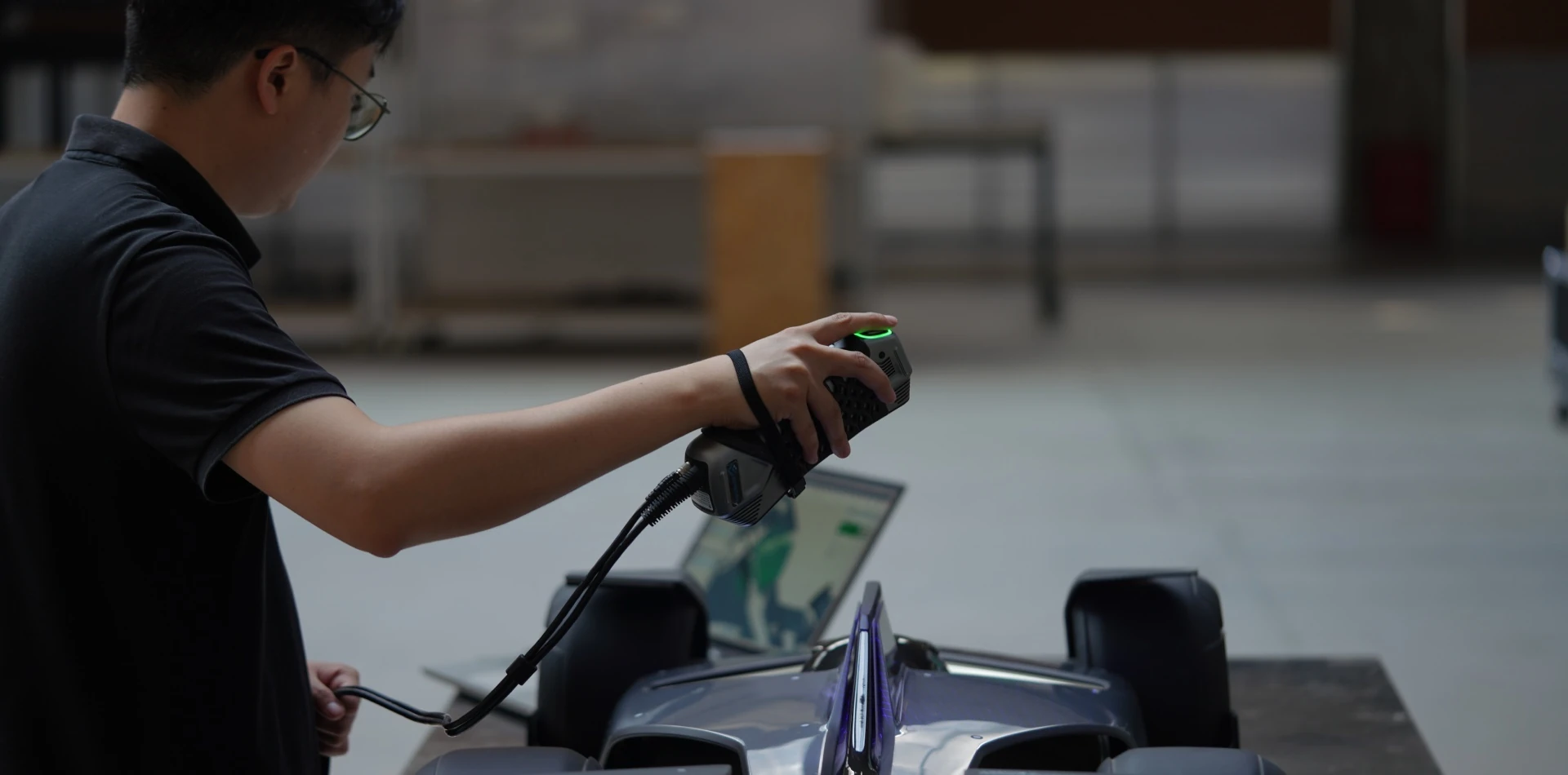 Wide-Area Scanning, Exceptional Precision