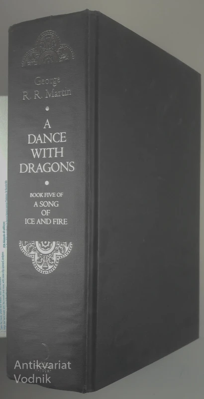 A DANCE WITH DRAGONS, George R. R. Martin