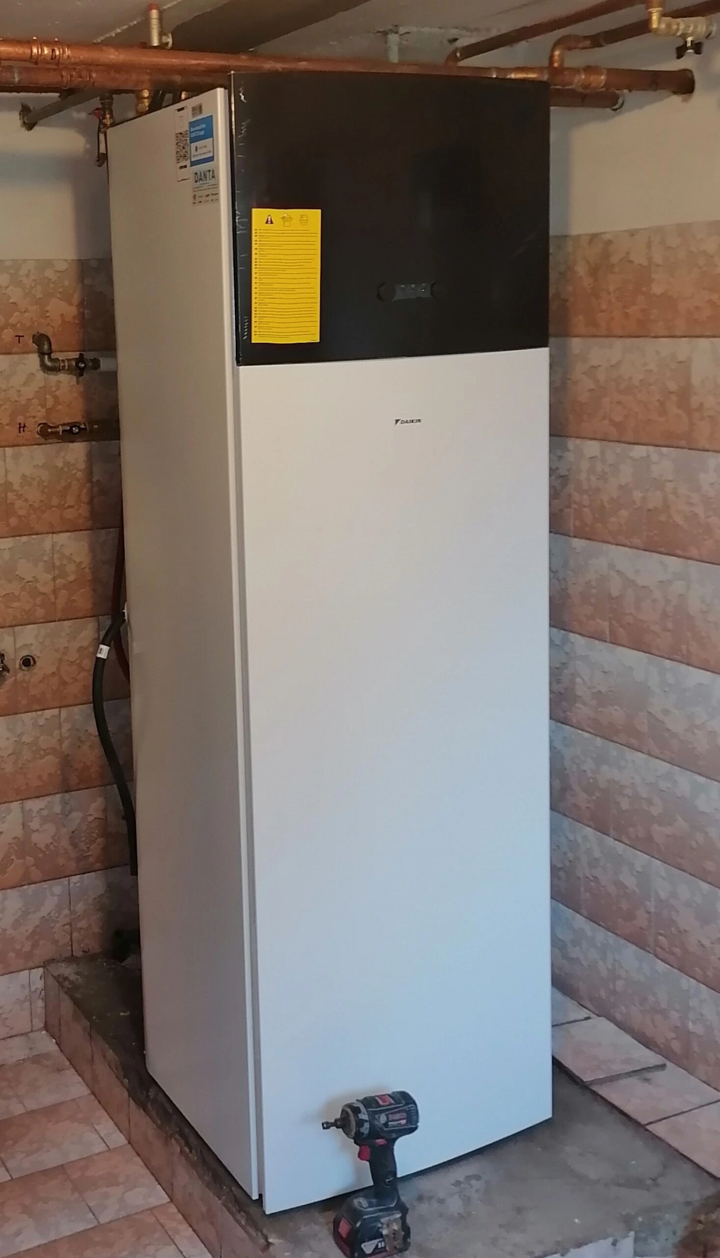 Daikin – notranja enota z bojlerjem