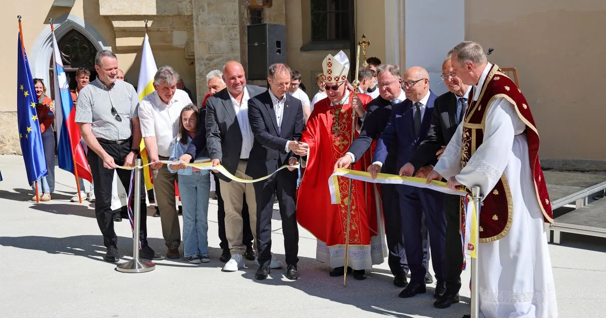880-letnica župnije in blagoslov prenovljenega trga v Slovenskih Konjicah [FOTO]