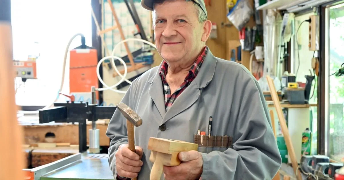 Hvaležen za delovni roki in razumevajočo ženo