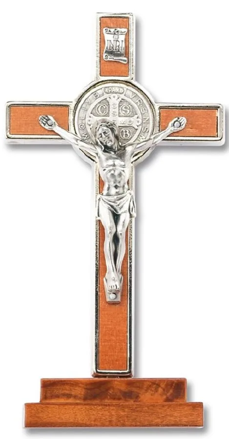 Stoječi križ sv. Benedikta