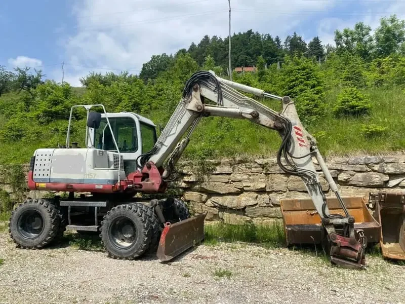 A195