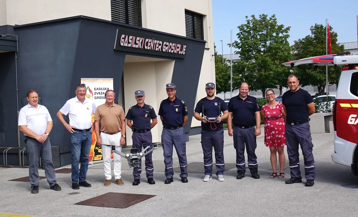 Grosuplje v okviru evropskega projekta pridobilo nov dron za potrebe Civilne zaščite in Gasilske zveze Grosuplje
