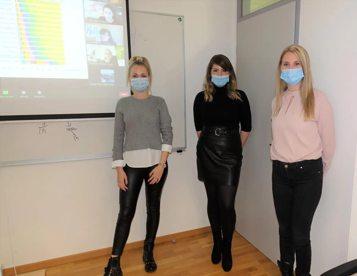 Komisija za mladinska vprašanja participirala na virtualni nacionalni konferenci »Mladost je norost, po občini skače, kjer je most«