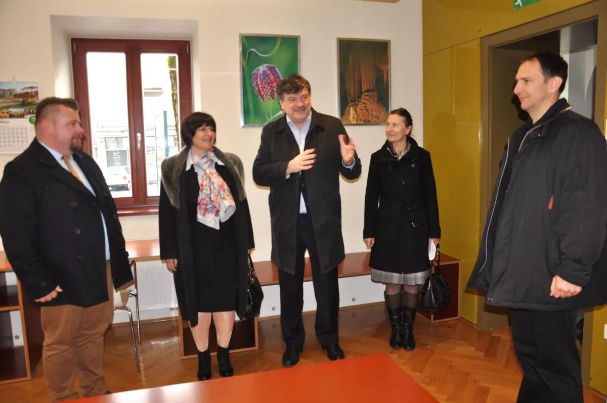 Obisk državne sekretarke na Ministrstvu za gospodarski razvoj in tehnologijo Eve Štravs Podlogar v prostorih Zavoda za turizem in promocijo »Turizem Grosuplje«