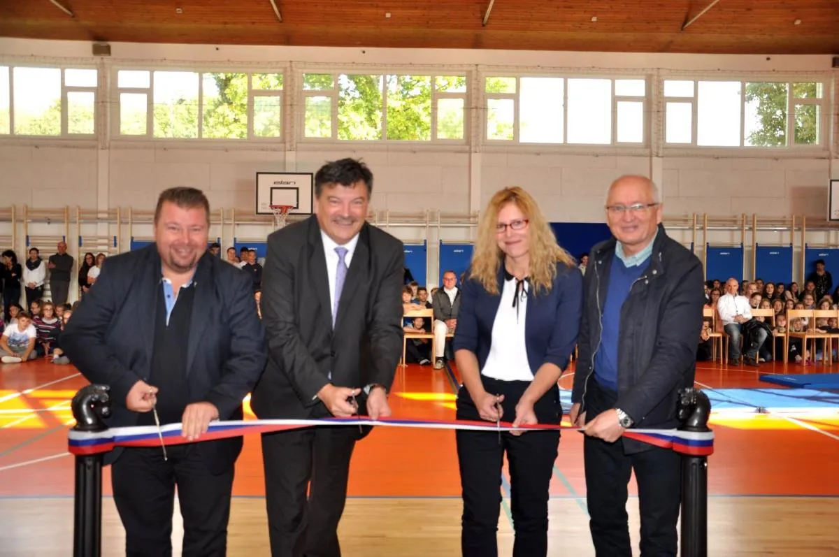 Otvoritev prenovljene telovadnice na Osnovni šoli Louisa Adamiča Grosuplje