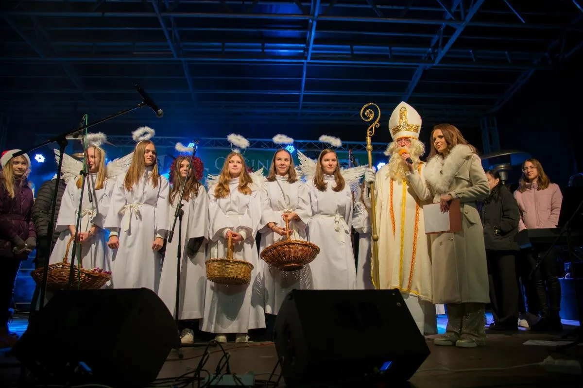 Prižig lučk, obisk Miklavža in koncert skupine Rok'n'Band