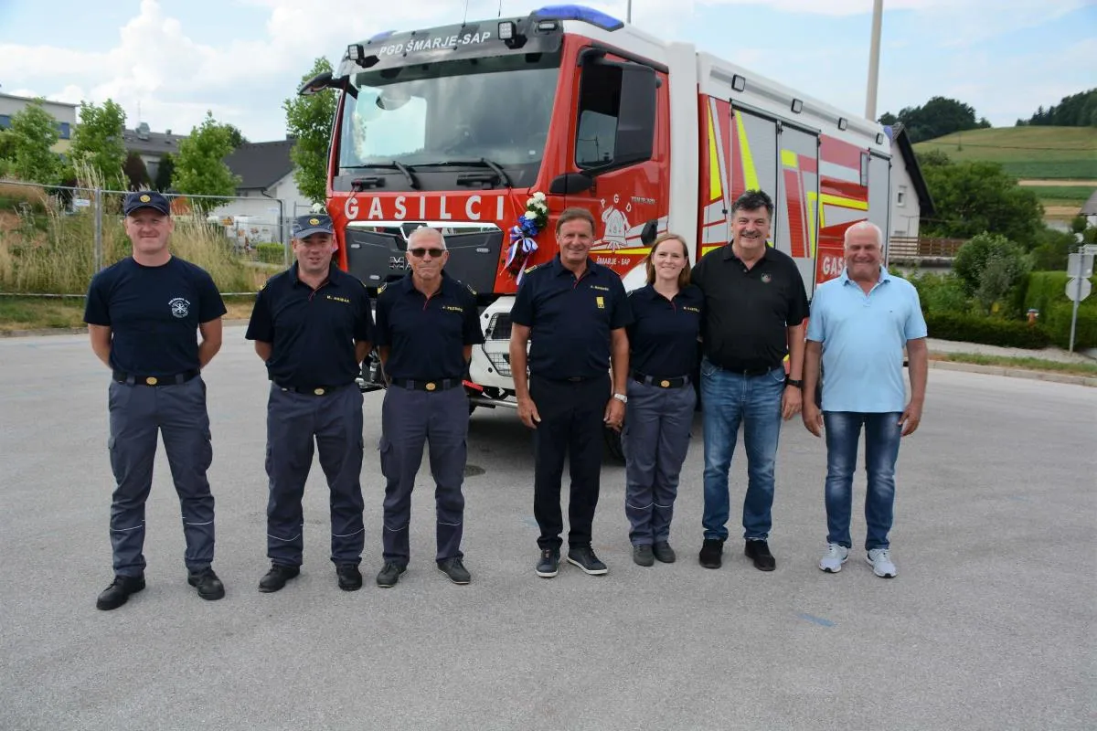 Prostovoljno gasilsko društvo Šmarje - Sap ob svoji 140-letnici z novim gasilskim vozilom