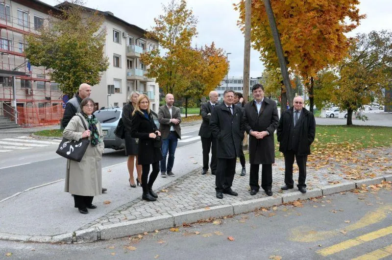 Slovesna položitev temeljnega kamna za novo Lekarno Grosuplje pri Zdravstvenem domu Grosuplje