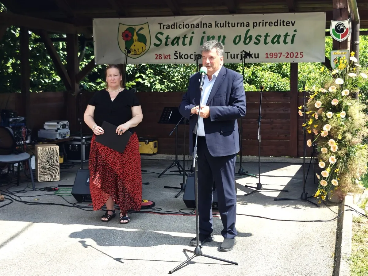 Župan dr. Peter Verlič: »Slovenci, če želimo obstati, moramo vztrajati kot narod, moramo obstati kot kultura in moramo rasti kot skupnost«