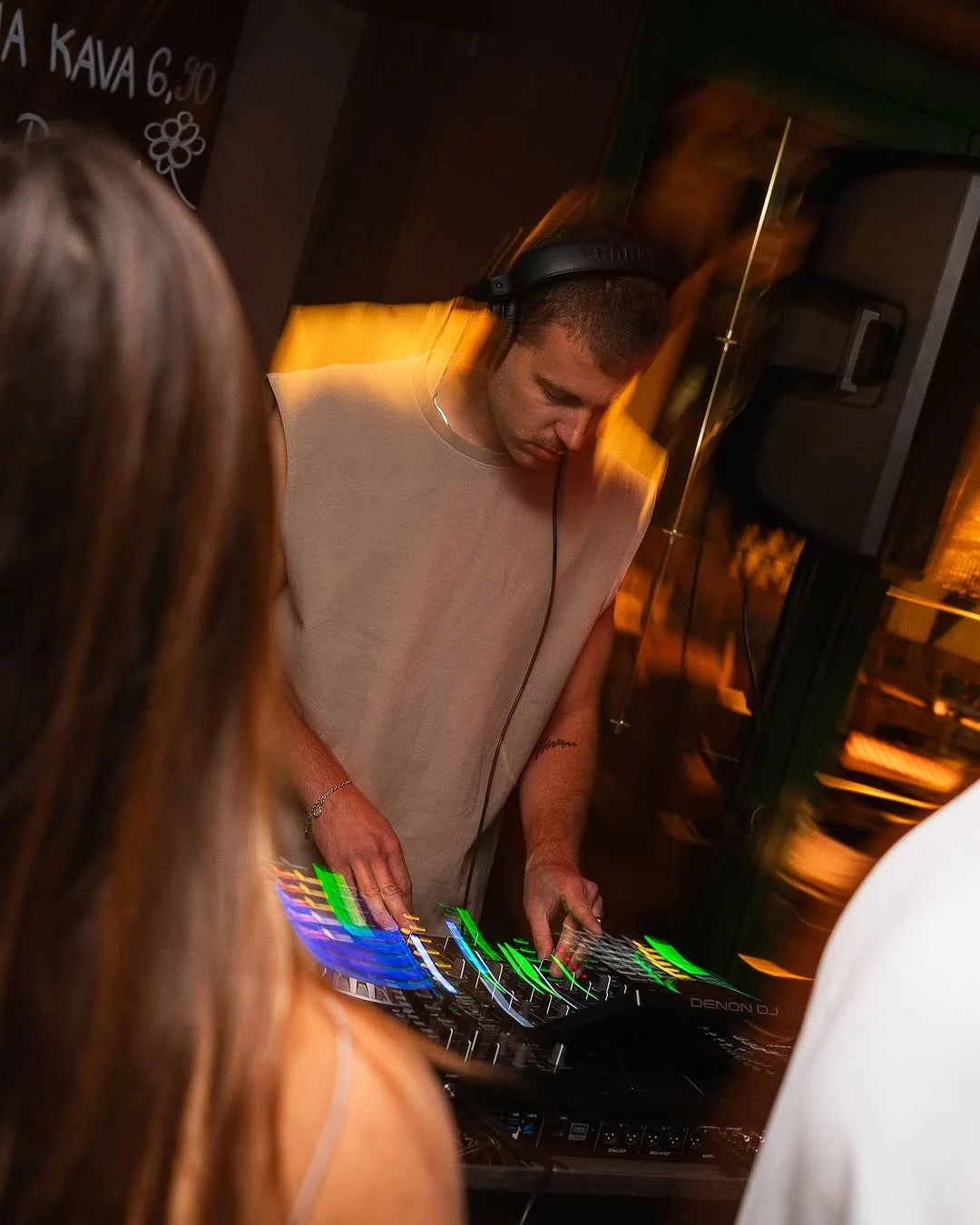 Il ritmo della serata in birreria
