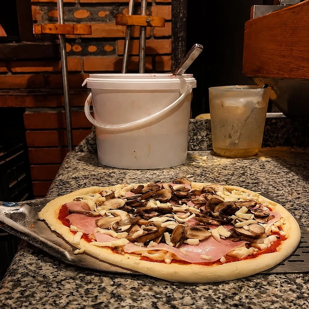 Pizza prima della cottura