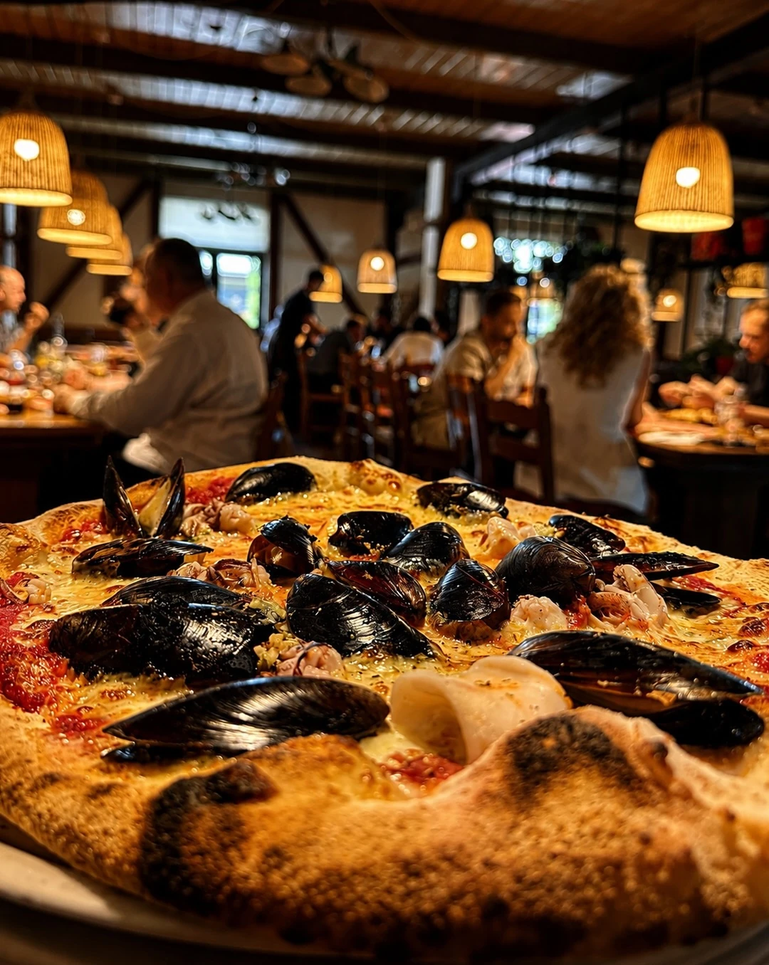 Pizza al forno a legna