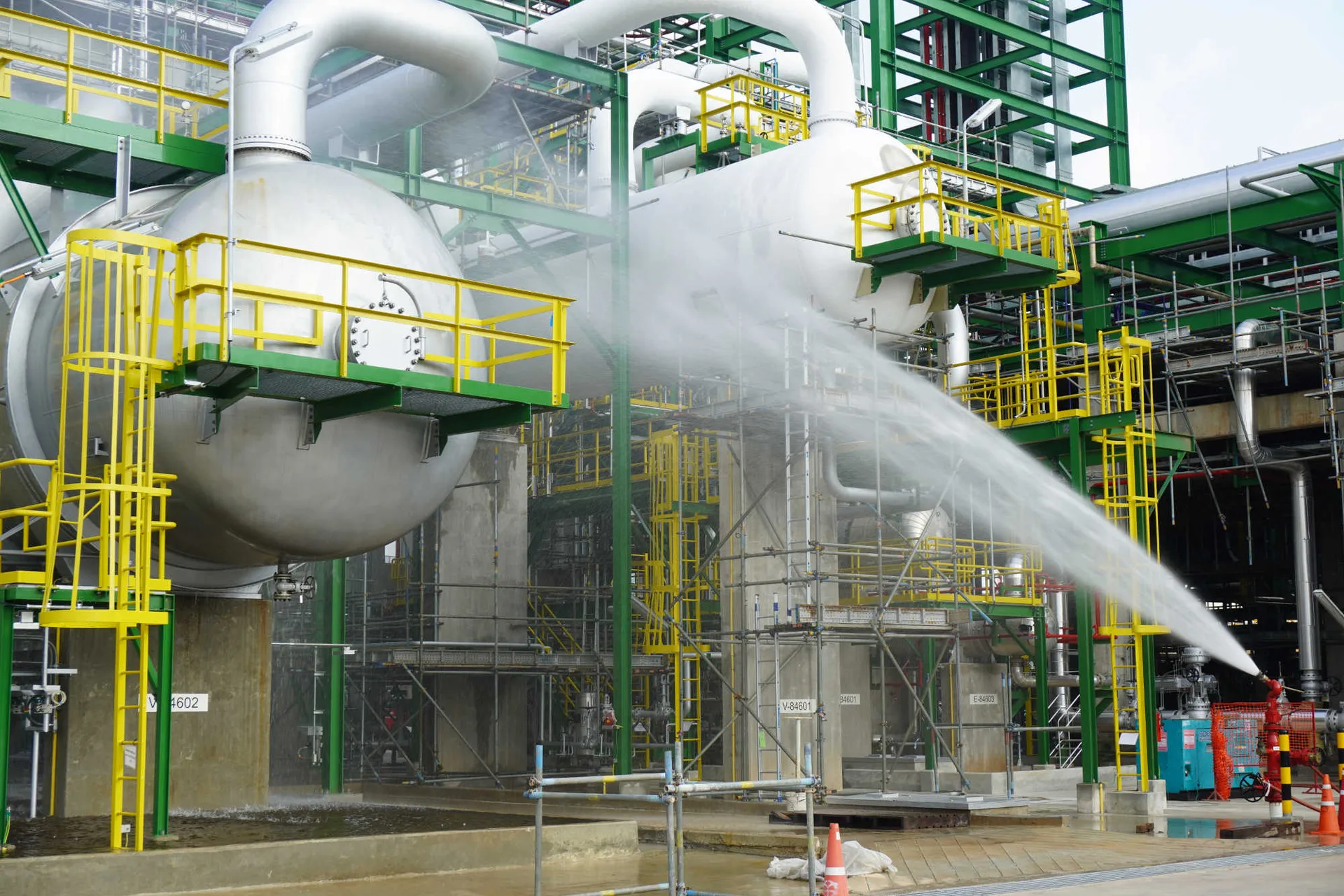 Fire fighting system - cleaning the rust stop the corrosion.