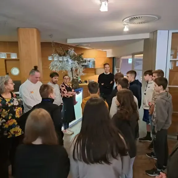 Predstavitev gostinskih poklicev