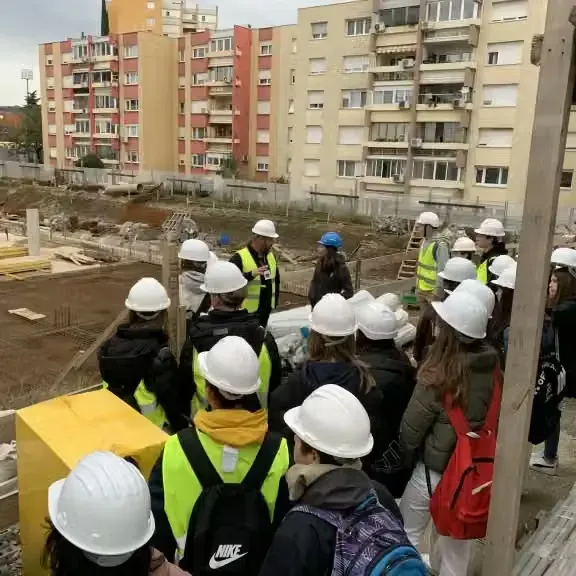 Predstavitev poklicev področja gradbeništva