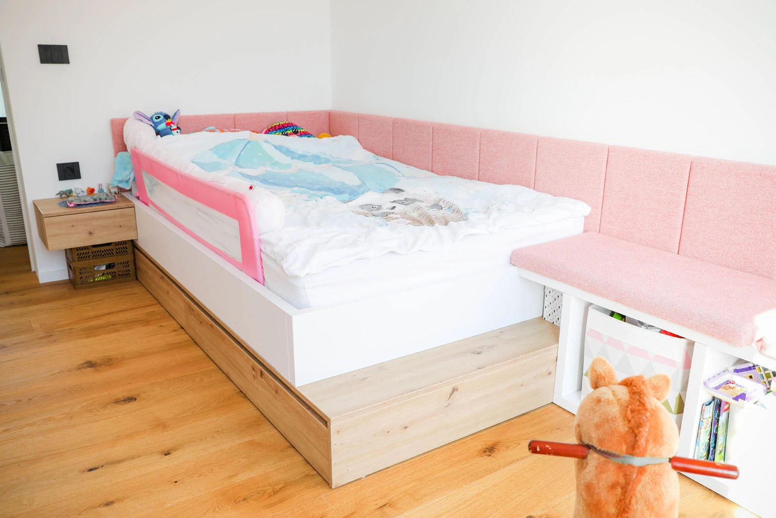 KUŠNA Otroška soba 1 – montaža PANTARO