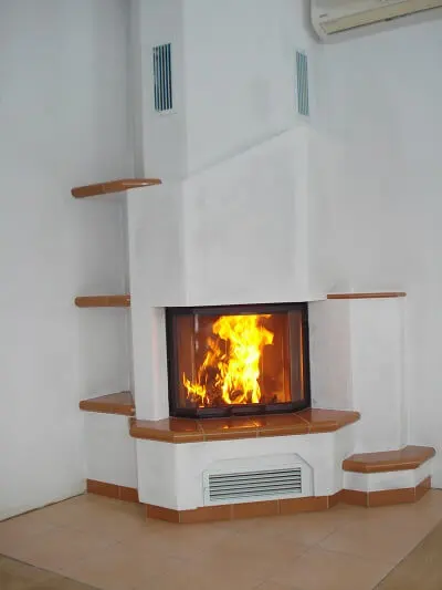 Toplozračni kamini 52