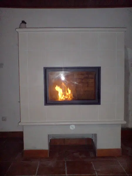 Toplozračni kamini 100