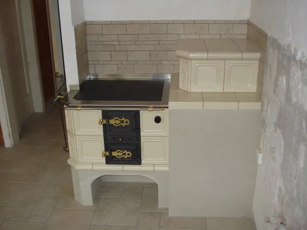 Zidani štedilniki in kuhinje