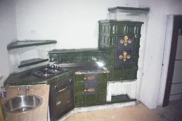 Zidani štedilniki in kuhinje 6