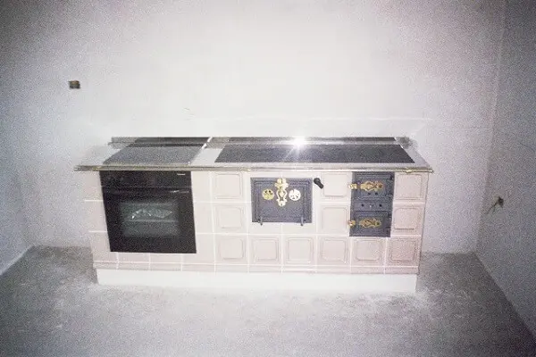 Zidani štedilniki in kuhinje 9