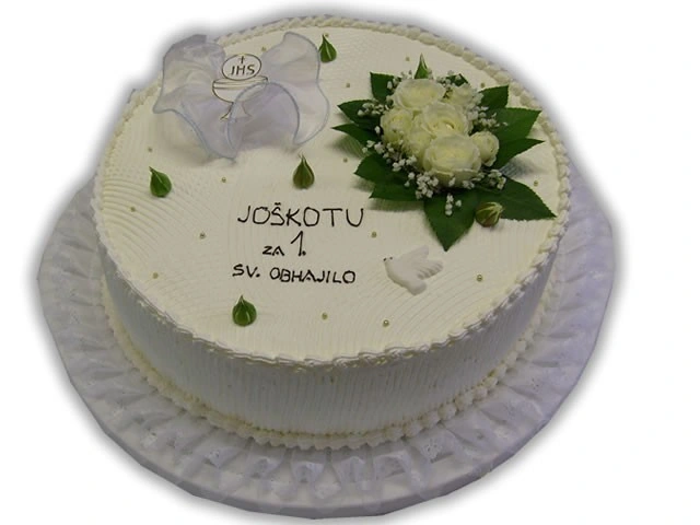 Torta za prvo obhajilo s cvetjem