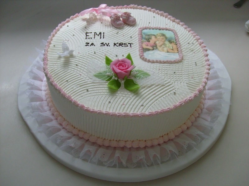 Okrogla torta za krst
