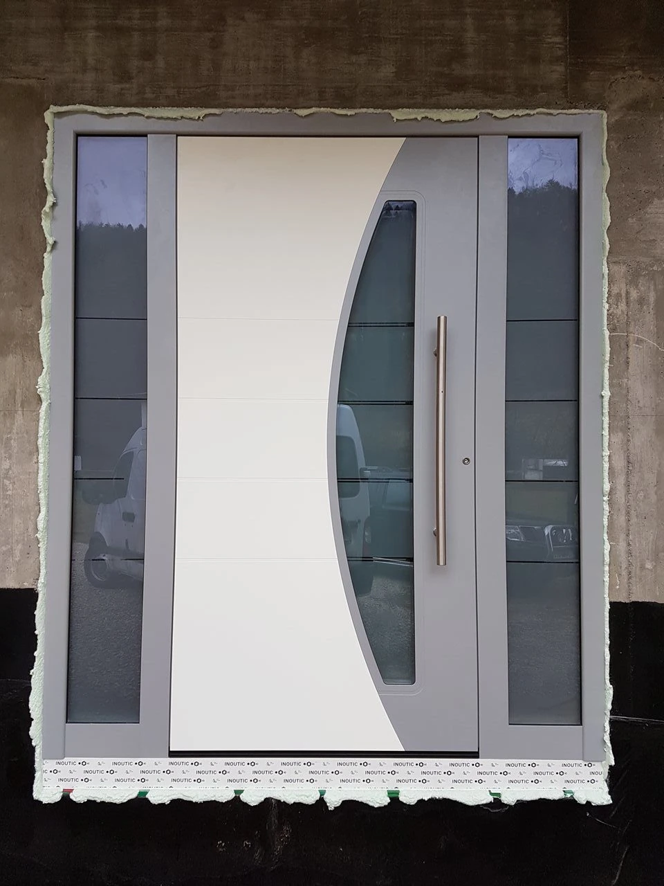 ALU vhodna vrata · 01
