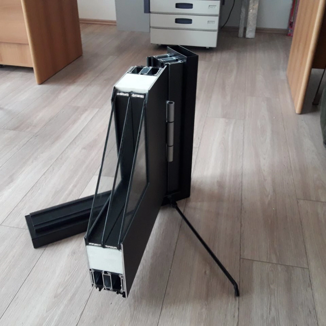 Profilni prerez ALU vrat
