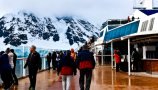 Bela celina vedno bolj črna: kako turisti onesnažujejo Antarktiko