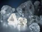 Kako ustvariti »diamant« pod velikim pritiskom