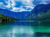 Slovenija, tebi pojem !