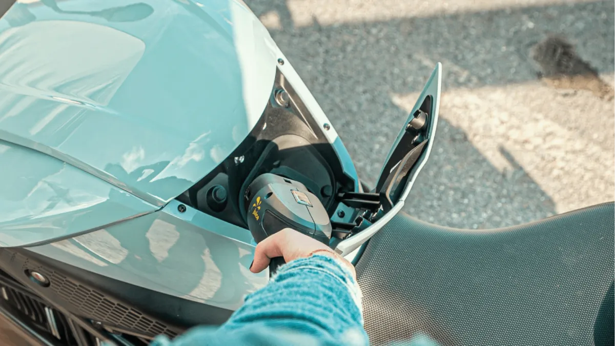 Eco5 Lite GPS Tracker: Optimize Fleet Efficiency for Electric Vehicles and More