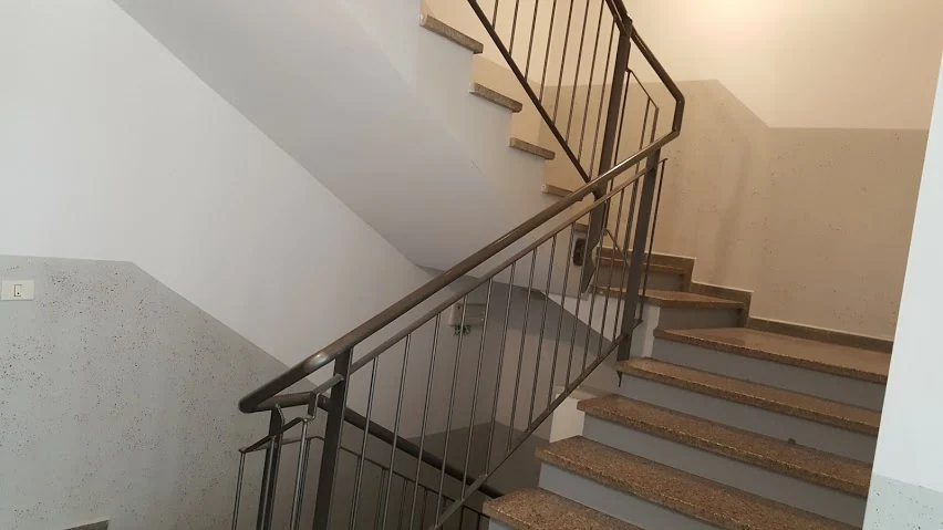 Čiščenje stanovanjskih blokov 2