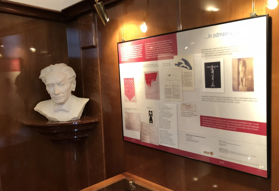 Scientia et ars perennes — 3