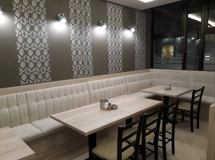 Vzorčaste stene in svetlobni poudarki
