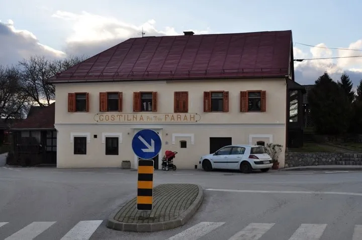 Obnovljen objekt ob cesti