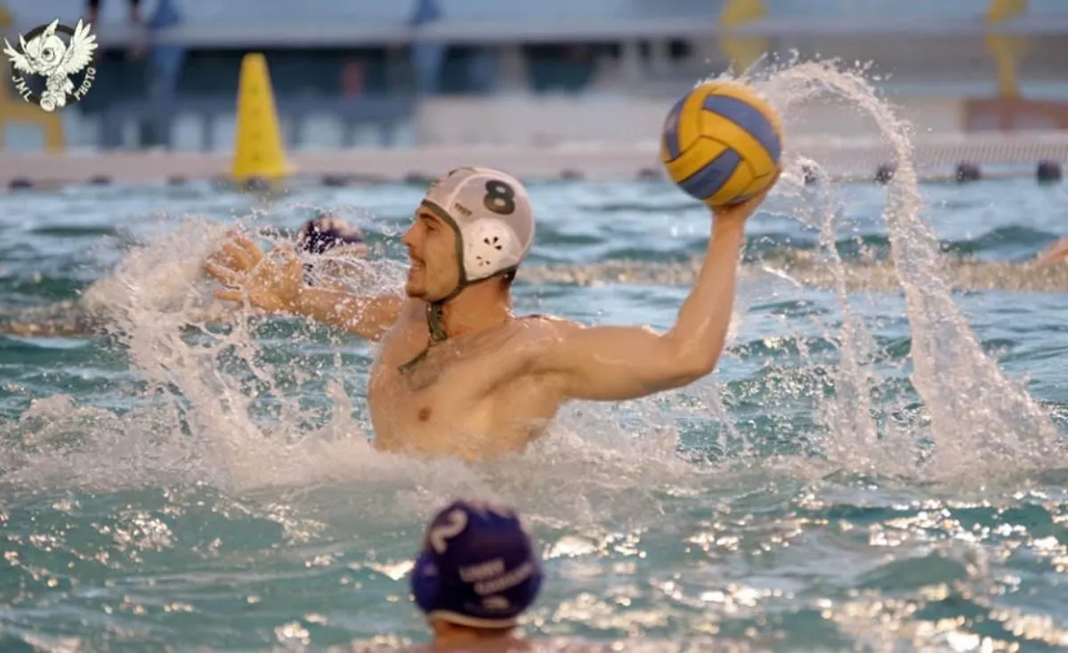 Naši vaterpolisti v tujini: Boško Krivičić