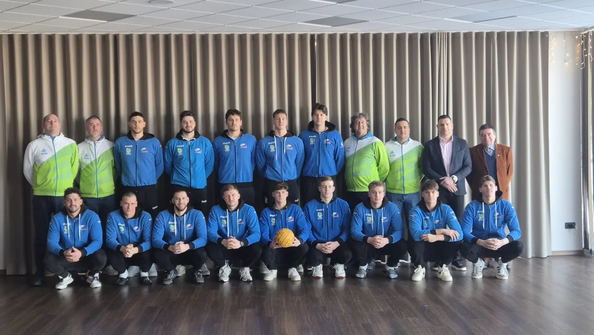 Petnajsterica, ki odhaja na evropsko prvenstvo